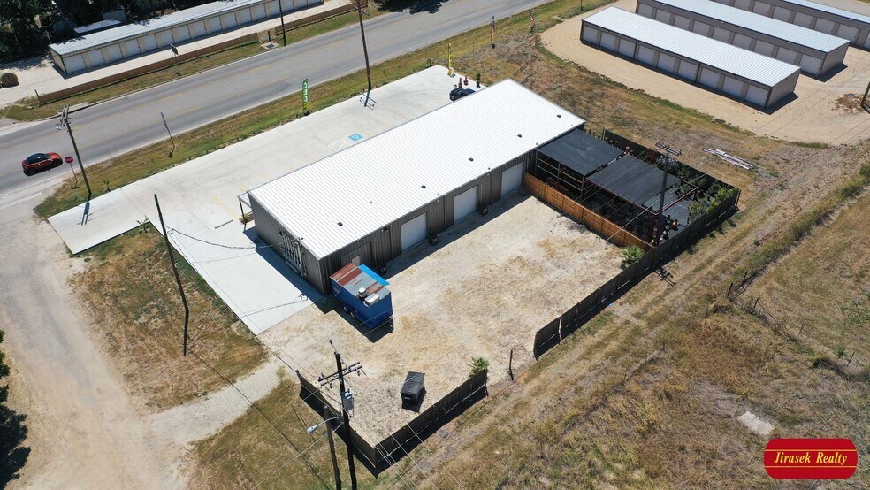 More Photos Of 301 S Franklin St, Holland Storefront For Lease