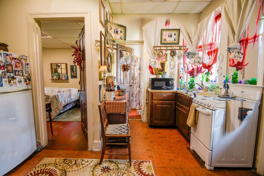 More Photos Of 1 S Main St, Richlandtown Apartments For Sale