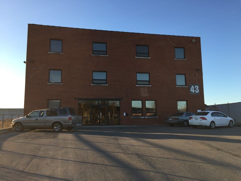 More Photos Of 43 Kansas Ave, Kansas City Distribution For Sale