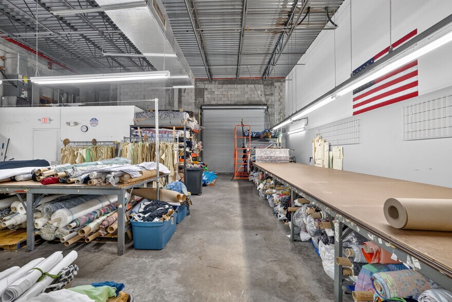 More Photos Of 2202-2204 W 78th St, Hialeah Warehouse For Sale