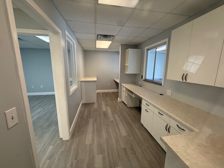 More Photos Of 925 Sanders Rd, Cumming Coworking Space