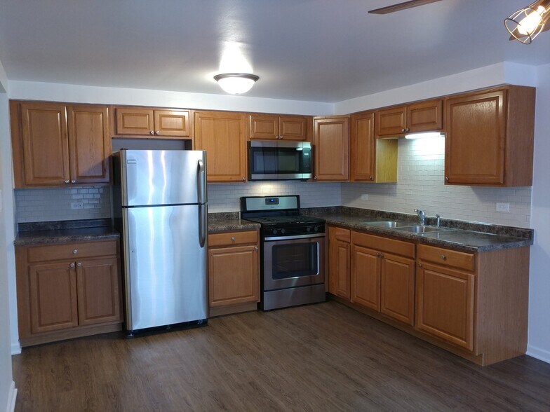 More Photos Of 949-953 E 86th St, Chicago Apartments For Sale