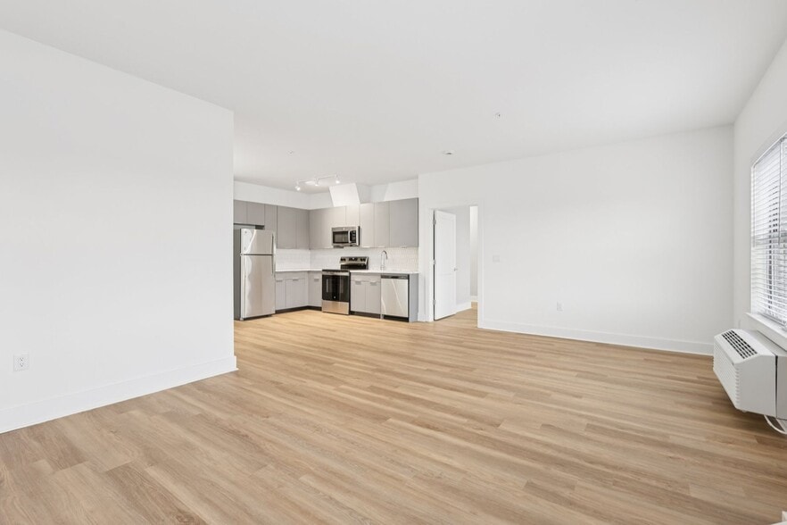 More Photos Of 10 W Westfield Ave W, Roselle Park Apartments For Lease