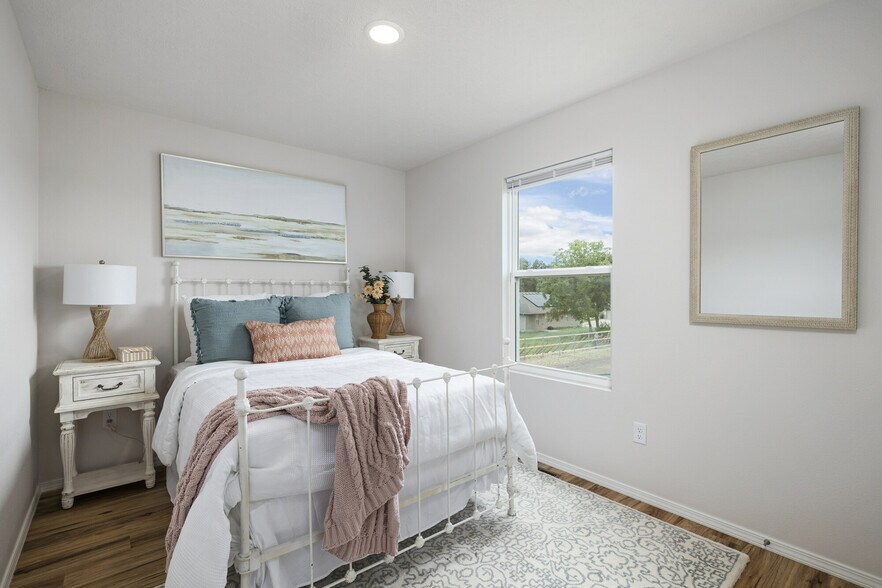 More Photos Of 1234 S Choctaw Rd, Republic Apartments For Sale