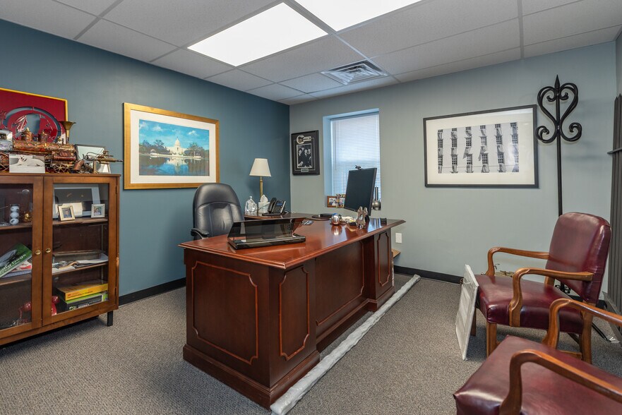 More Photos Of 36 W Pennsylvania Ave, Walkersville Warehouse For Sale