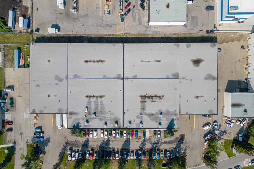 More Photos Of 4221 23B St NE, Calgary Industrial For Sale
