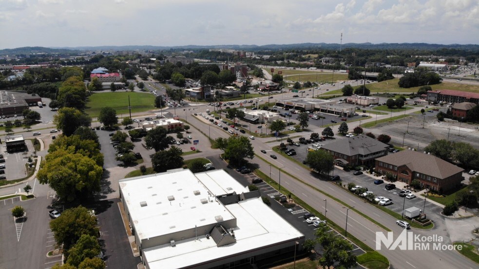 More Photos Of 255 N Peters Rd, Knoxville Office For Lease