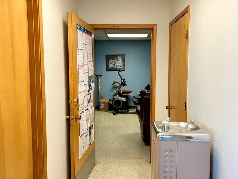 More Photos Of 524 SW 12th St, Pendleton Industrial For Sale