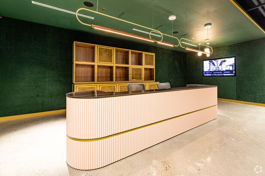 More Photos Of 150 King St W, Toronto Office For Lease