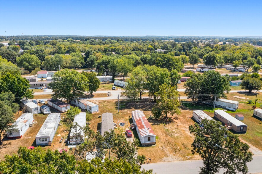More Photos Of 530 E Bland Rd, Lebanon Multifamily For Sale