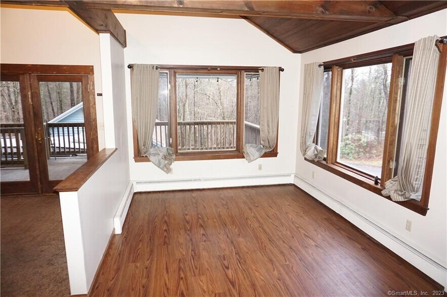 More Photos Of 284 Merrow Rd, Tolland Office For Lease