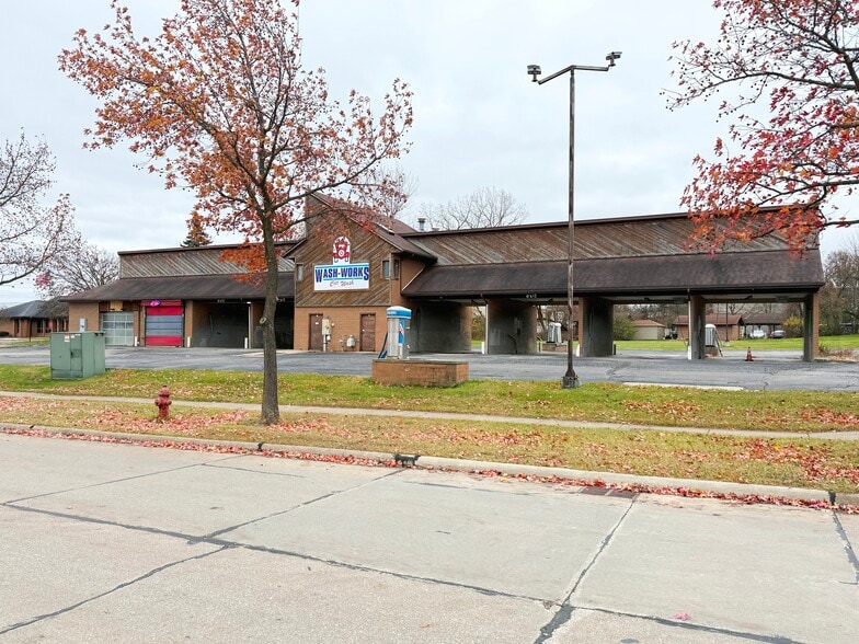 More Photos Of 170 Northland Dr, Medina Carwash For Sale