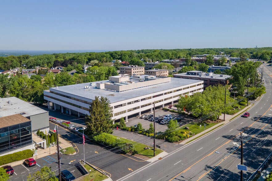 More Photos Of 270 Sylvan Ave, Englewood Cliffs Office For Lease