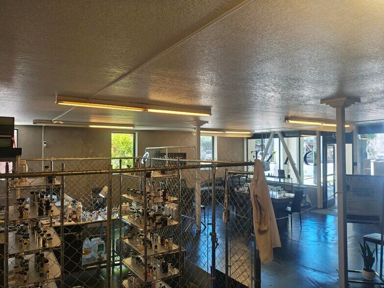 More Photos Of 199 S School St, Ukiah Office For Lease