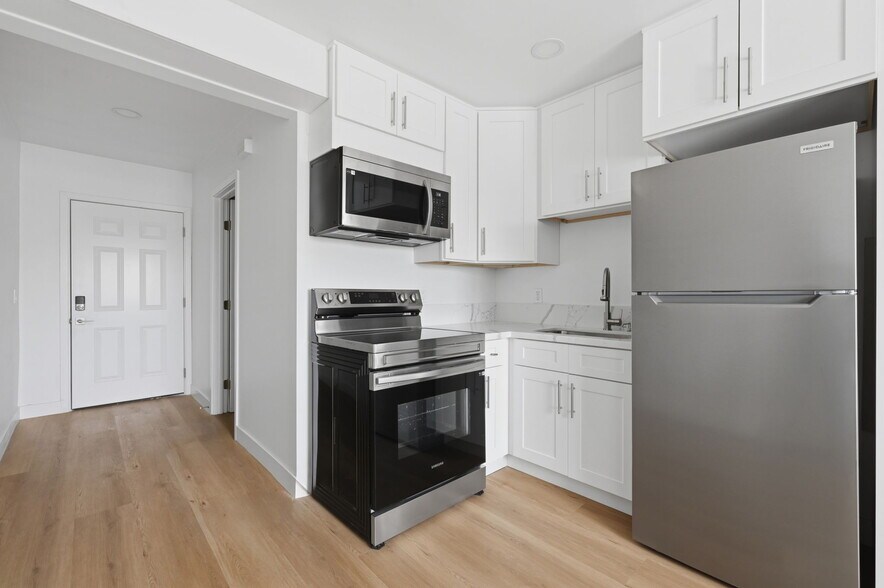 More Photos Of 2005 Highland Ave, National City Apartments For Sale