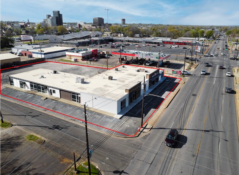 More Photos Of 415 Beckham Ave, Tyler Storefront For Sale