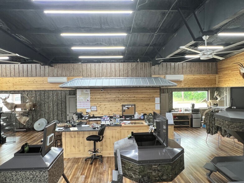 More Photos Of 401 E Central Ave, Comanche Storefront For Sale