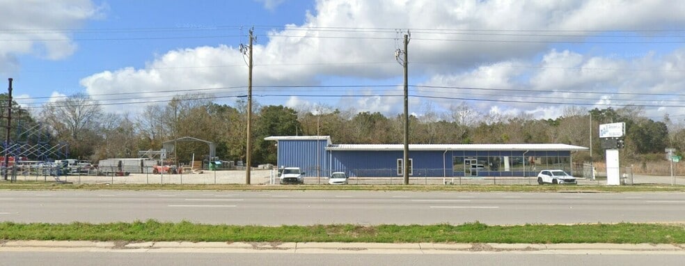 More Photos Of 8653 Pensacola Blvd, Pensacola Freestanding For Lease