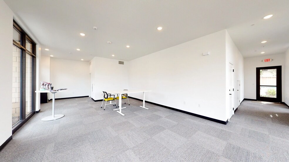 More Photos Of 6115 Nieman Rd, Shawnee Apartments For Sale