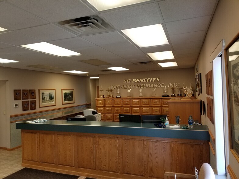 More Photos Of 1345A North Rd, Green Bay Medical For Lease