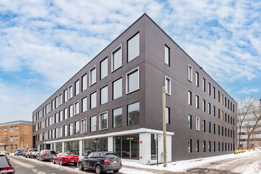 More Photos Of 7180 Rue Marconi, Montréal Loft Creative Space For Lease