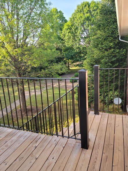 More Photos Of 1022 Twelve Oaks Pl, Watkinsville Loft Creative Space For Lease