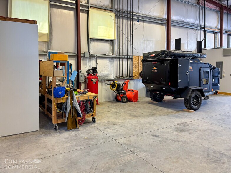 More Photos Of 63075 Crusher Ave, Bend Manufacturing For Sale