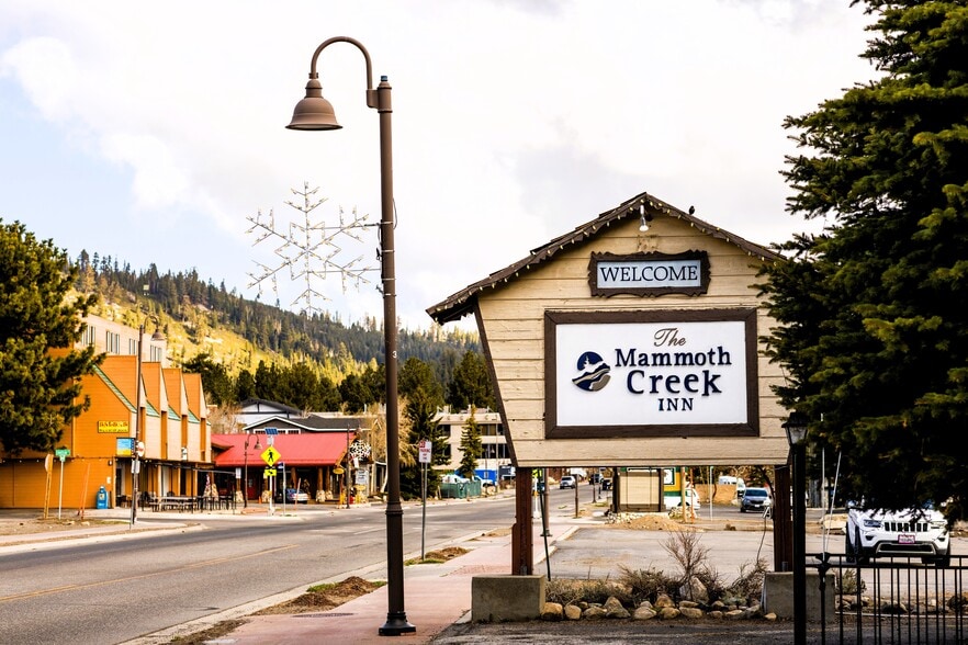More Photos Of 663 Old Mammoth Rd, Mammoth Lakes Hotel For Sale