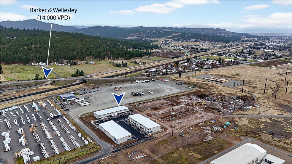 More Photos Of 4524 N Barker Rd, Spokane Valley Showroom For Lease