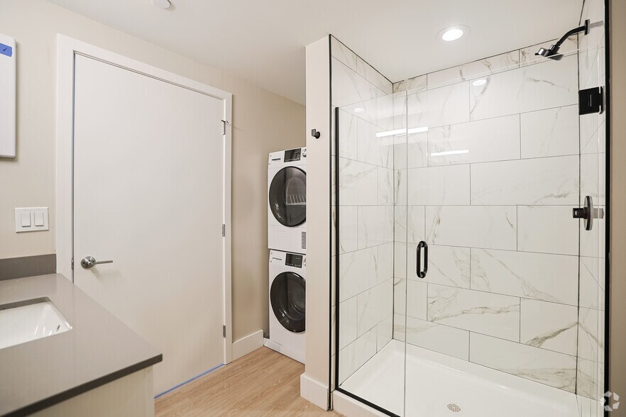 More Photos Of 86 Essex St, Haverhill Apartments For Lease