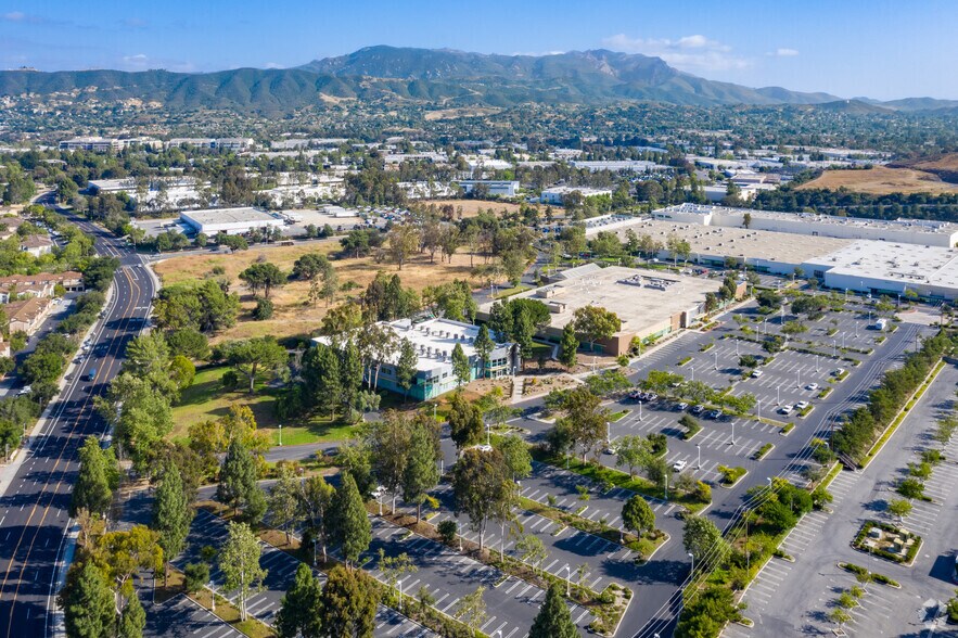 More Photos Of 1535 Rancho Conejo Blvd, Thousand Oaks Unknown For Lease