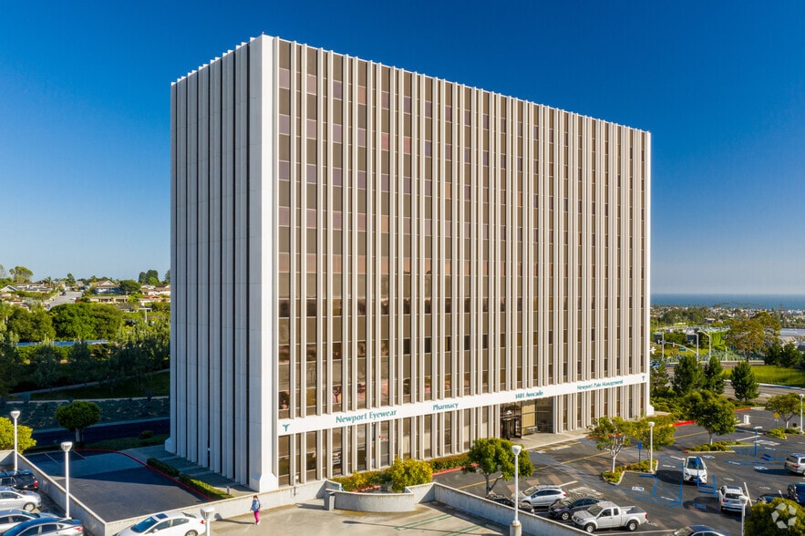 Primary Photo Of 1401 Avocado Ave, Newport Beach Medical For Lease