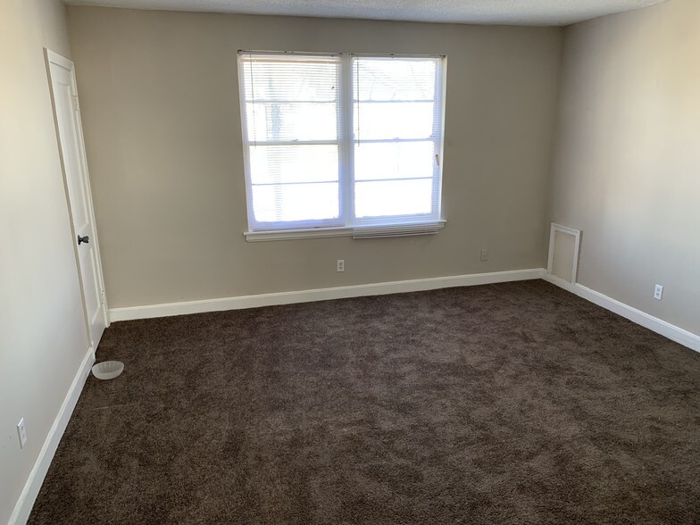 More Photos Of 1055 Merriwether Ave, Memphis Apartments For Sale