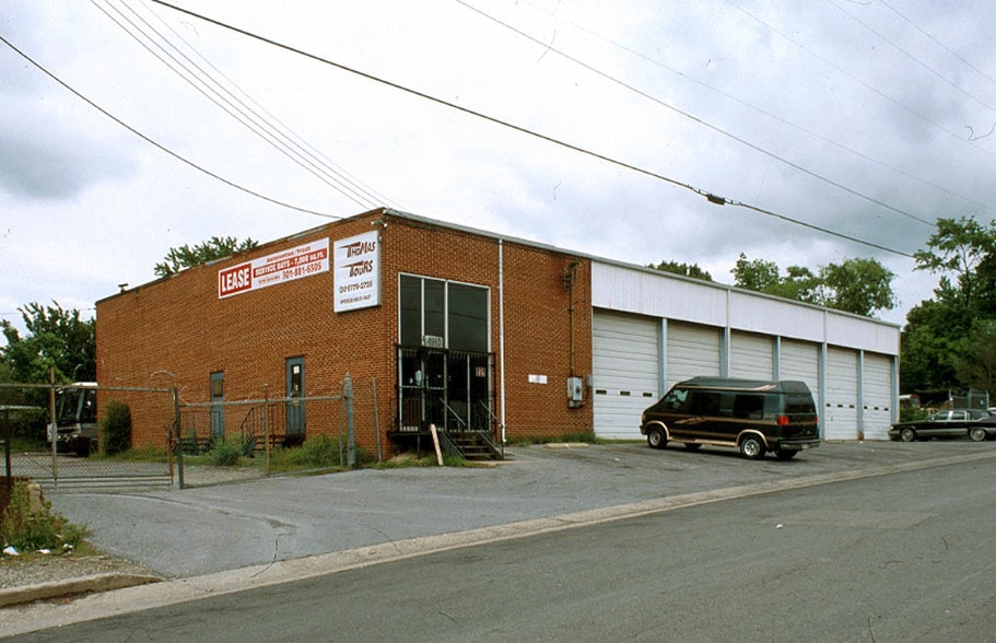 More Photos Of 4910 Lawrence Pl, Hyattsville Service For Lease