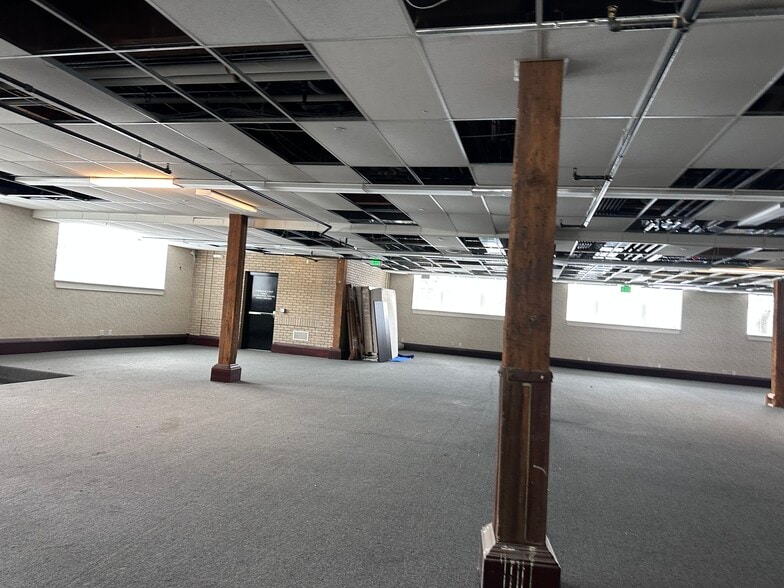 More Photos Of 600 7th St NW, Grand Rapids Apartments For Lease