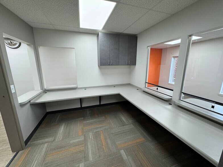 More Photos Of 105 Newsom St, Durham Office For Sale