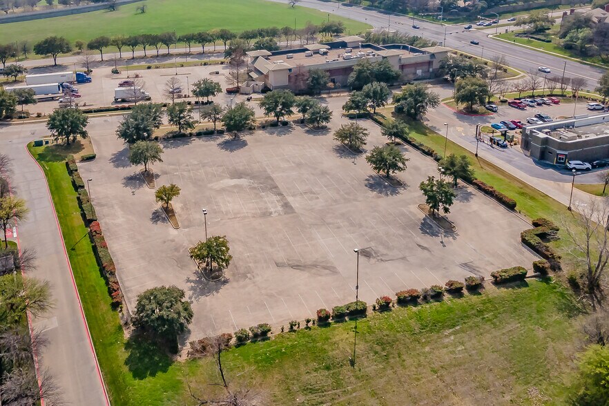 More Photos Of 1001 MacArthur Park, Irving Land For Sale