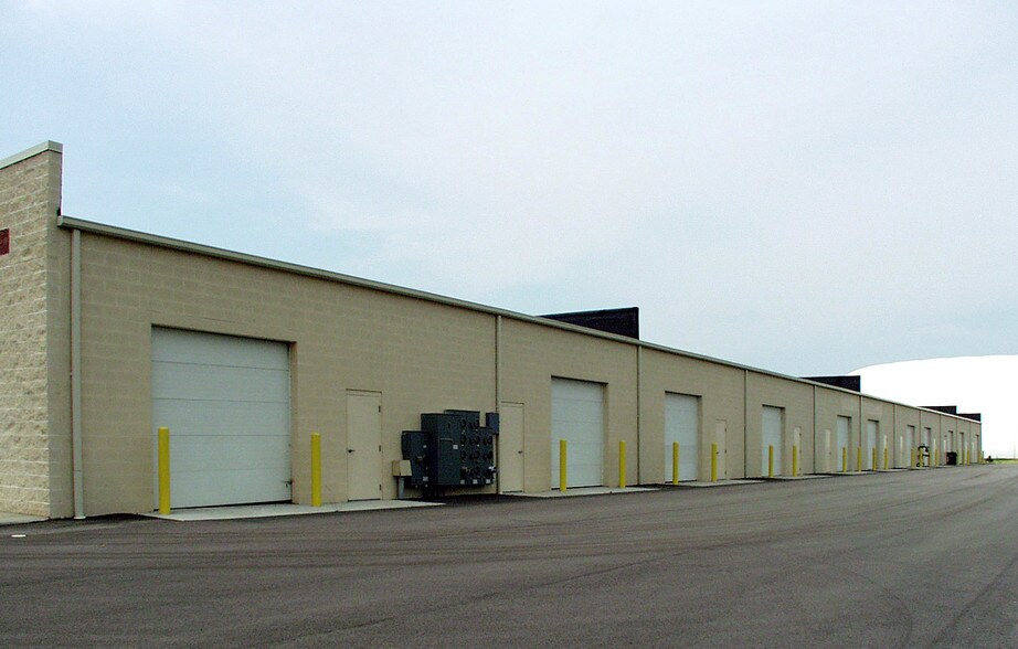 More Photos Of 2401 Sawmill Pky, Huron Light Manufacturing For Lease