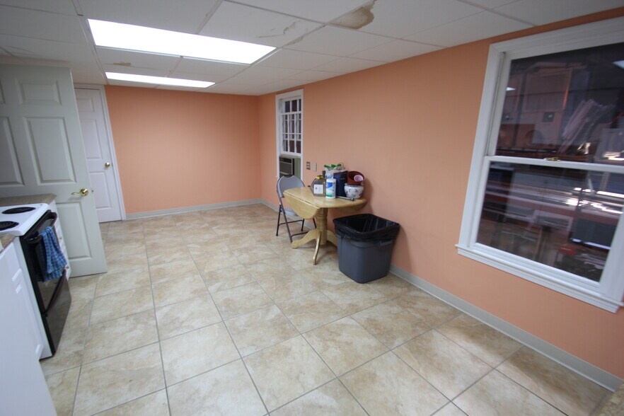 More Photos Of 3 Washington St, North Reading Warehouse For Sale