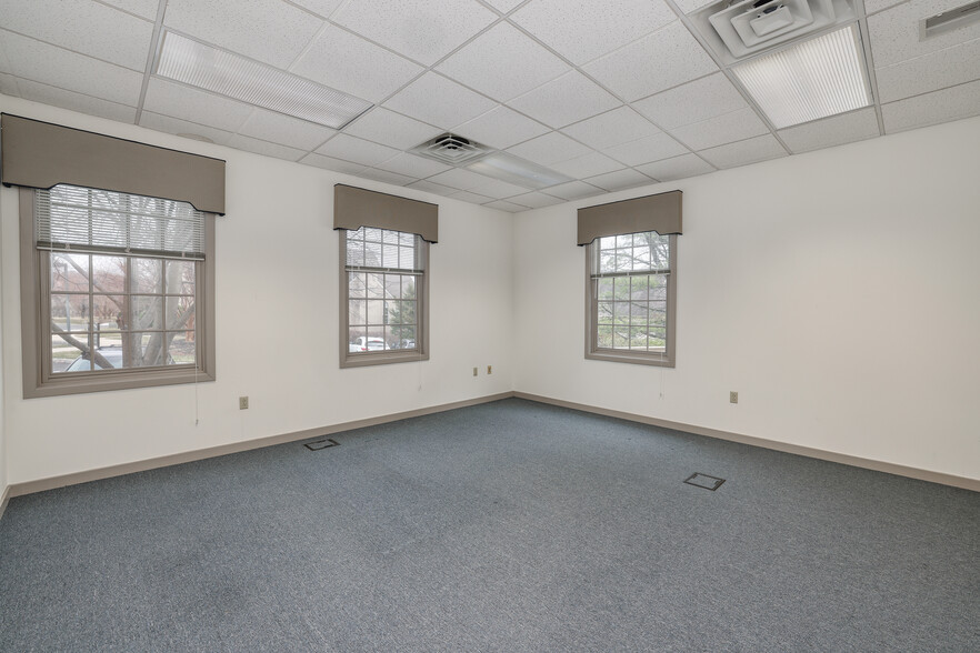 More Photos Of 3900 Mechanicsville Rd, Doylestown Medical For Sale