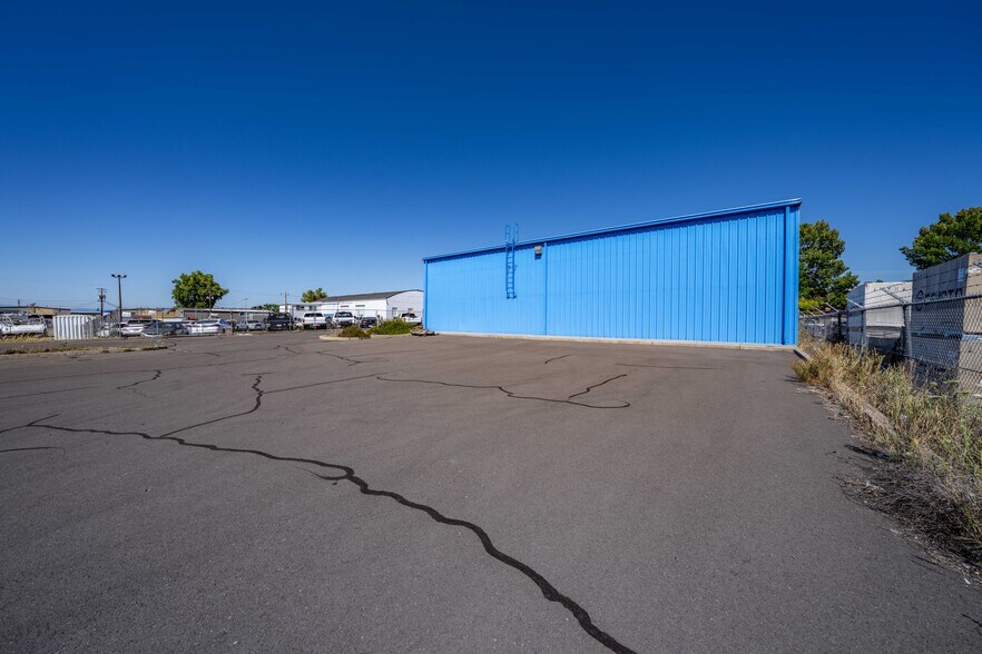 More Photos Of 3755 Crater Lake Hwy, Medford Freestanding For Sale
