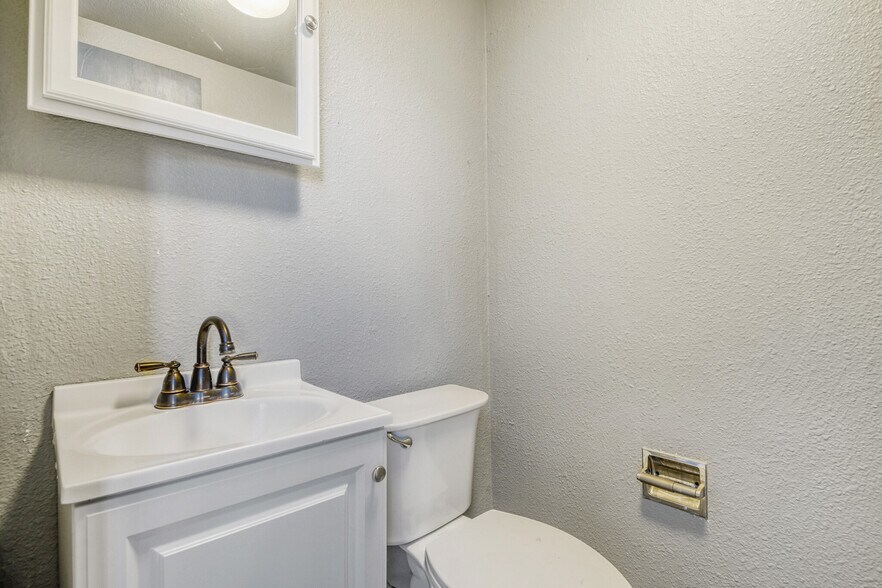 More Photos Of 8221 Bradburn Dr, Westminster Office For Sale