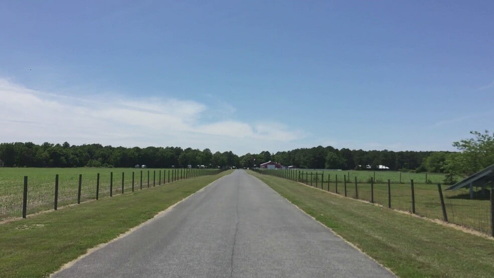 More Photos Of deep grass and hunting quarter rd, Houston Hospitality For Sale