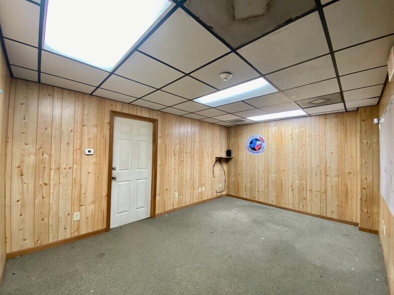 More Photos Of 6556-6560 Westwood Blvd, Beaumont Light Manufacturing For Lease