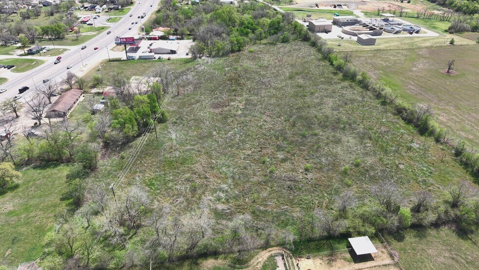 More Photos Of 300 W Highway 290 A, Elgin Land For Sale