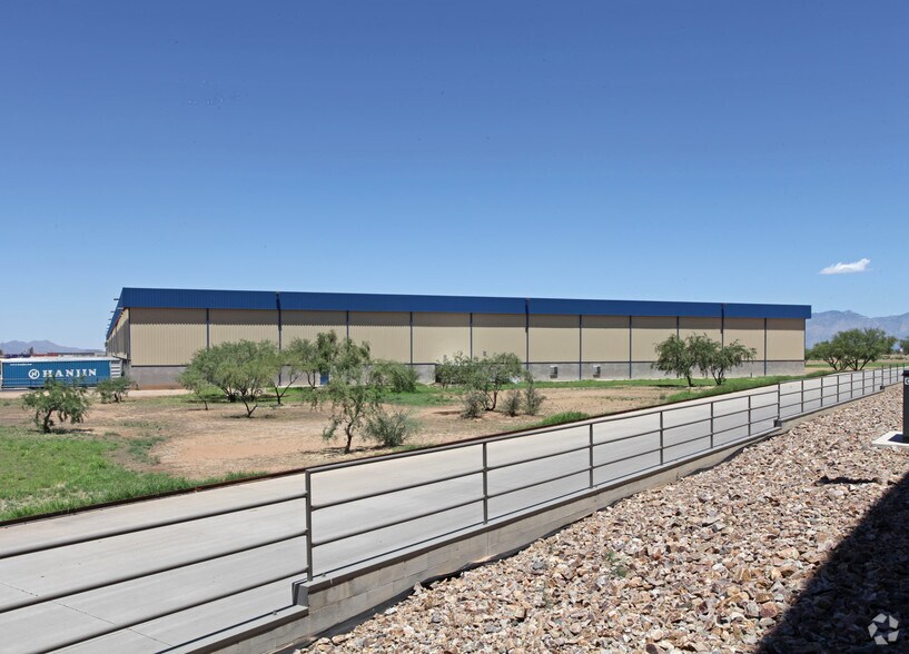 More Photos Of 6978 E Century Park Dr, Tucson Distribution For Lease