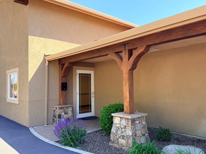 More Photos Of 1212 Columbia Park Trl, Richland Office For Lease