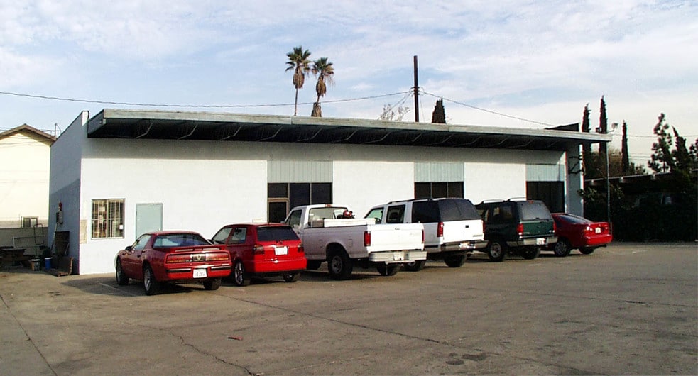 More Photos Of 930 Lawrence St, Placentia Warehouse For Lease