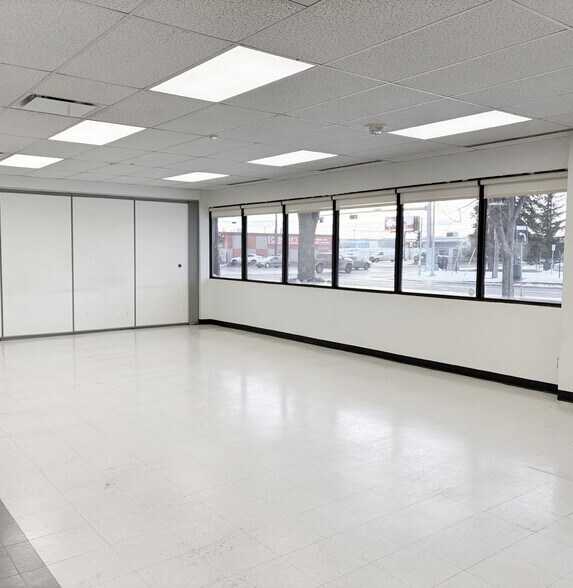 More Photos Of 14904 123rd Ave NW, Edmonton Office For Sale