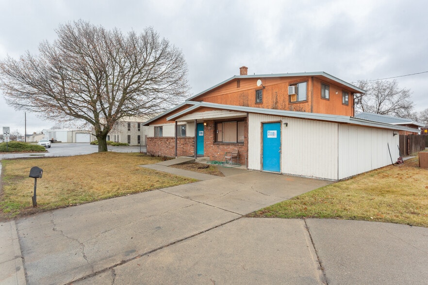 More Photos Of 10623 E Montgomery Dr, Spokane Valley Office Residential For Sale